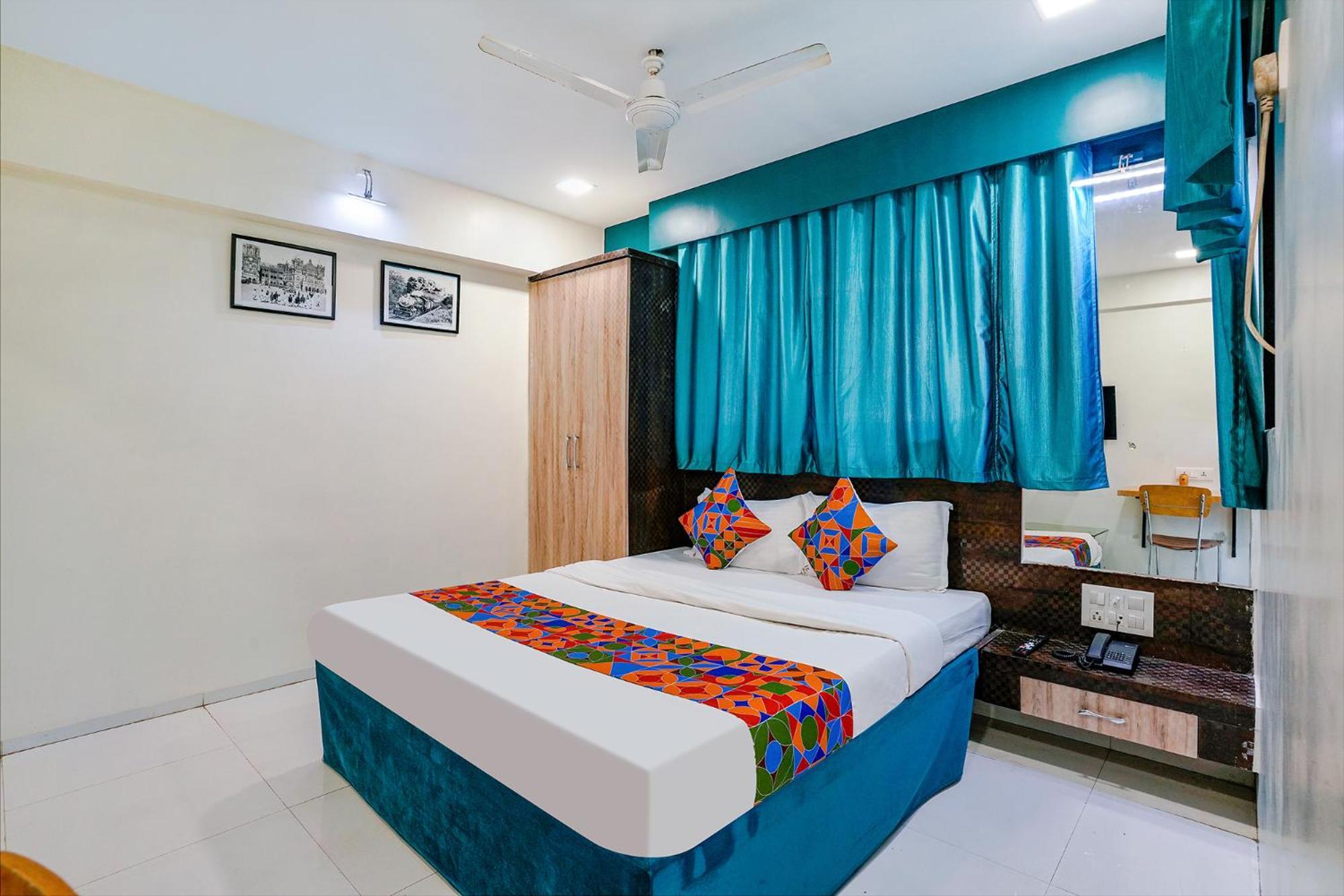 Hotel Bindra Elite Mumbai Exterior photo